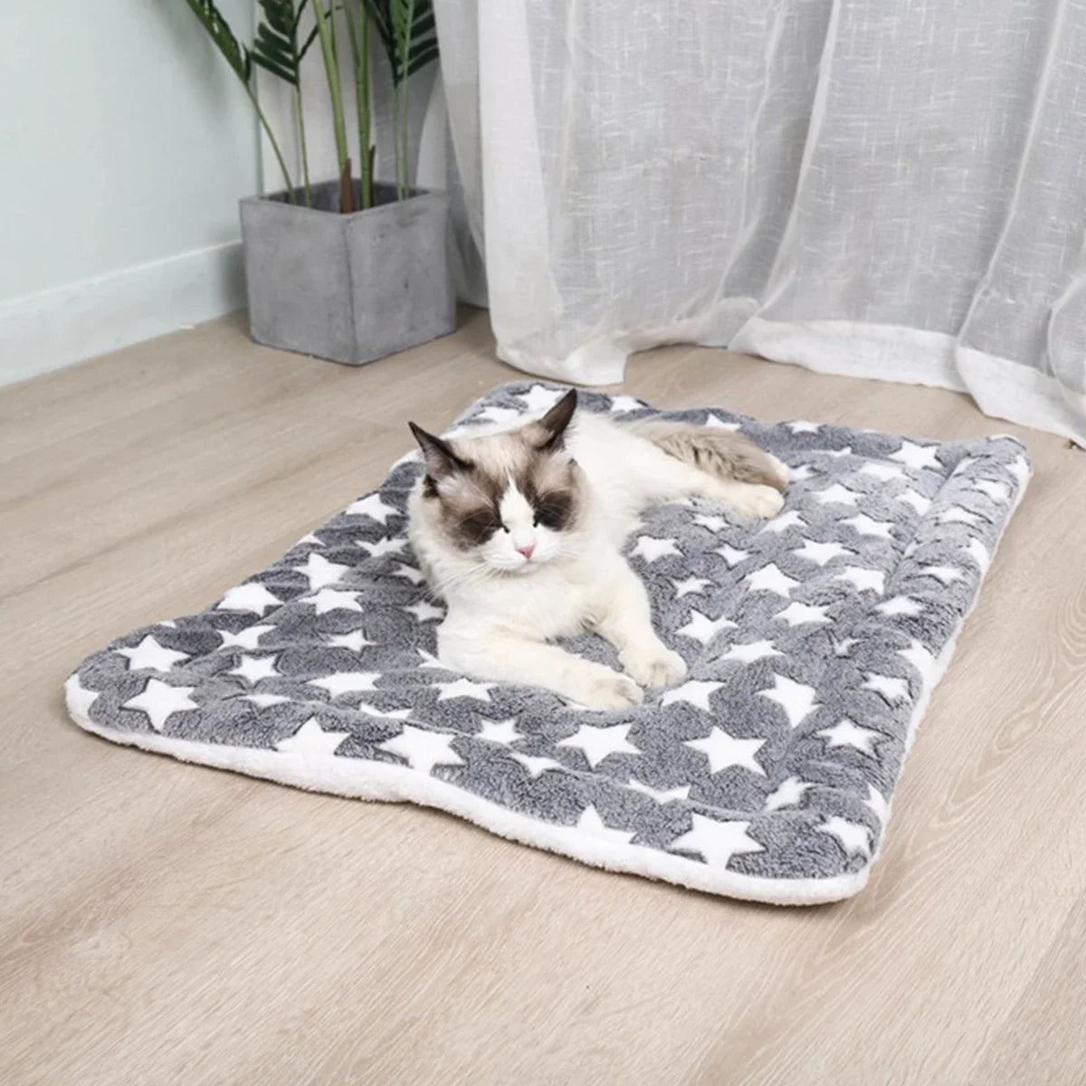 Thickened Flannel Pet Sleeping Mat